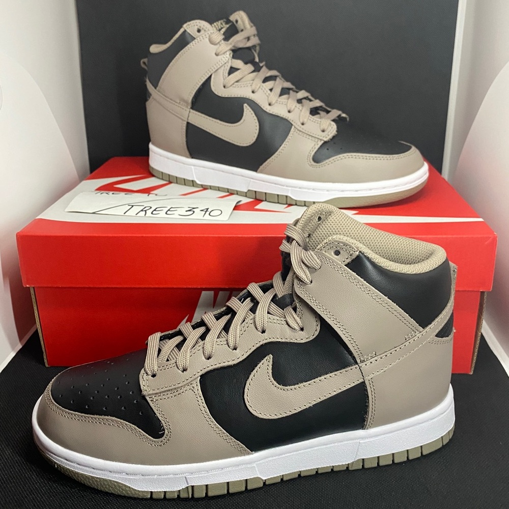 New Womens Nike Dunk High Moon Fossil size 8.5 DD1869-002 7M/8.5W DS Sneakers
